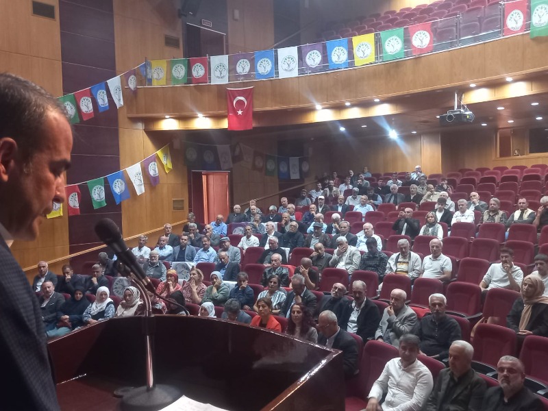 DEM Parti Kahta'da 2. Olağan Kongresini Gerçekleştirdi