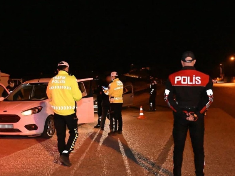 Adıyaman'da aranan 55 kişi yakalandı, uyuşturucu operasyonunda 4 kişi tutuklandı