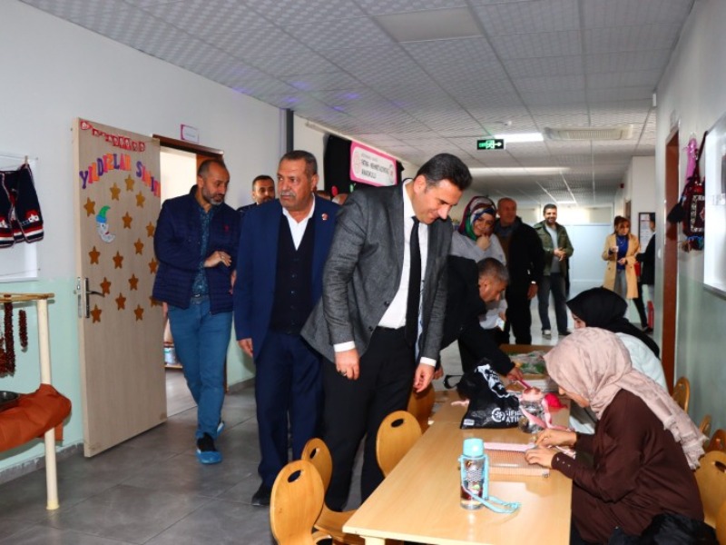 Kahta'da Yerli Malı Haftası'nda anaokulu öğrencilerinden farkındalık etkinliği