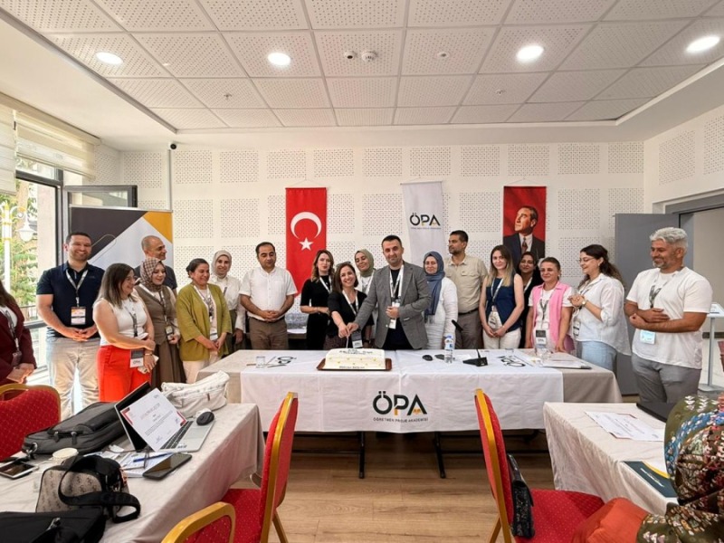 Adıyaman'da öğretmenlere yapay zeka destekli proje yazma eğitimi