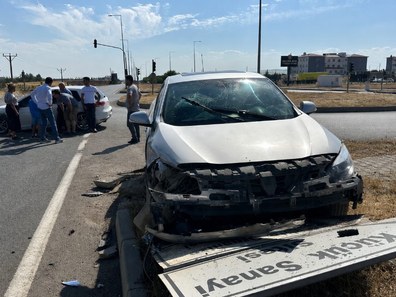 Kahta'da Köprülü Kavşak Beklentisi Sürüyor