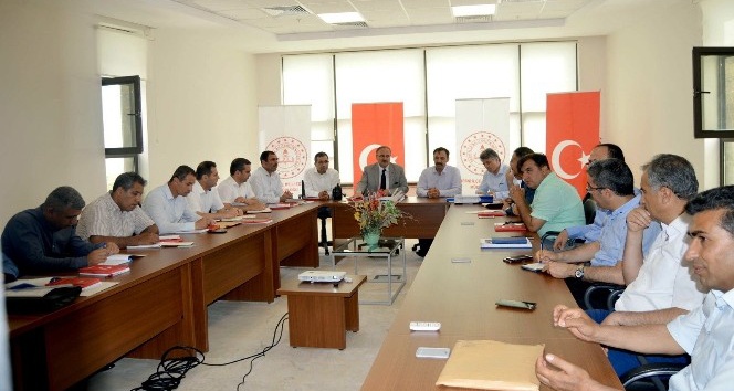 Milli Eğitim müdürleri değerlendirme toplantısı Besni'de gerçekleştirildi