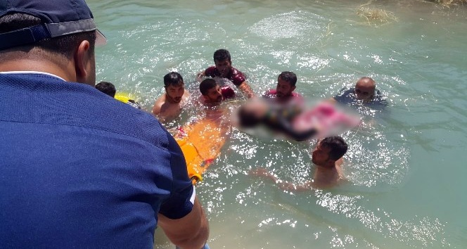 Samsat’ta 10 Yaşındaki Süriye’li Kız Boğuldu