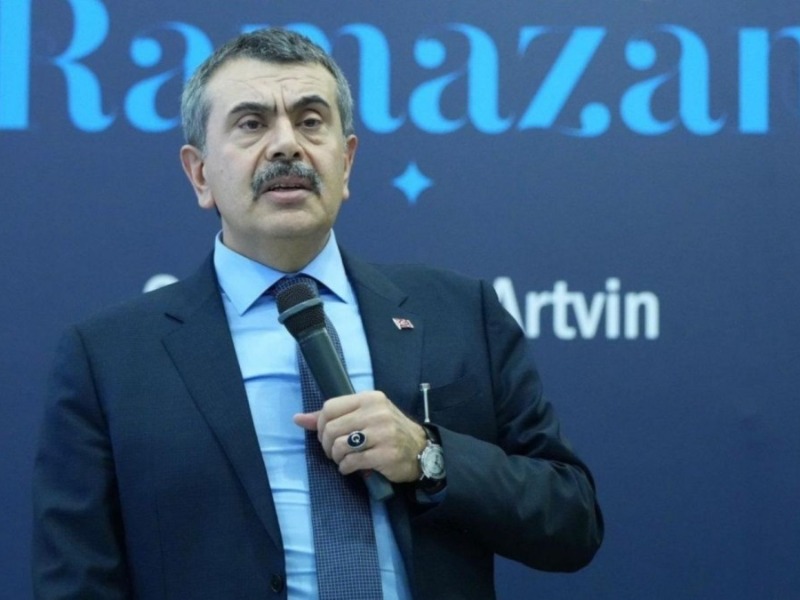 Bakan Tekin'den laiklik bildirisi nedeniyle 168 kişiye dava