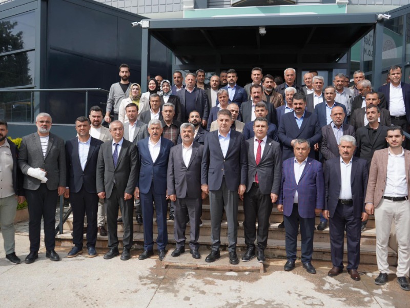 İshak Şan Kahta'da Vatandaşlarla Buluştu