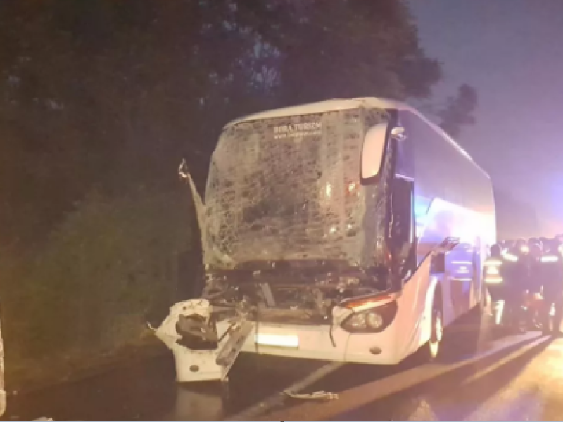 AK Partili seçmenleri taşıyan otobüs kaza yaptı: Çok sayıda yaralı
