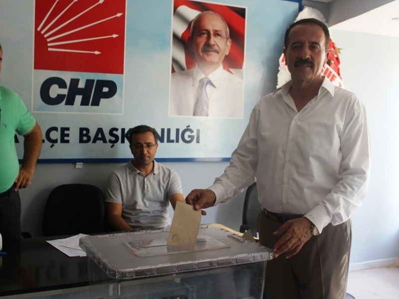 Mustafa Celayer, CHP’de 3. kez başkan seçildi